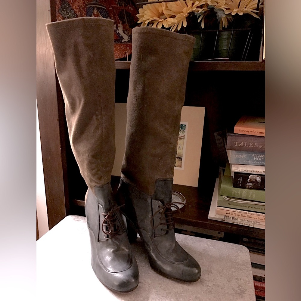 *Never worn* Donald J Pliner Knee High boots